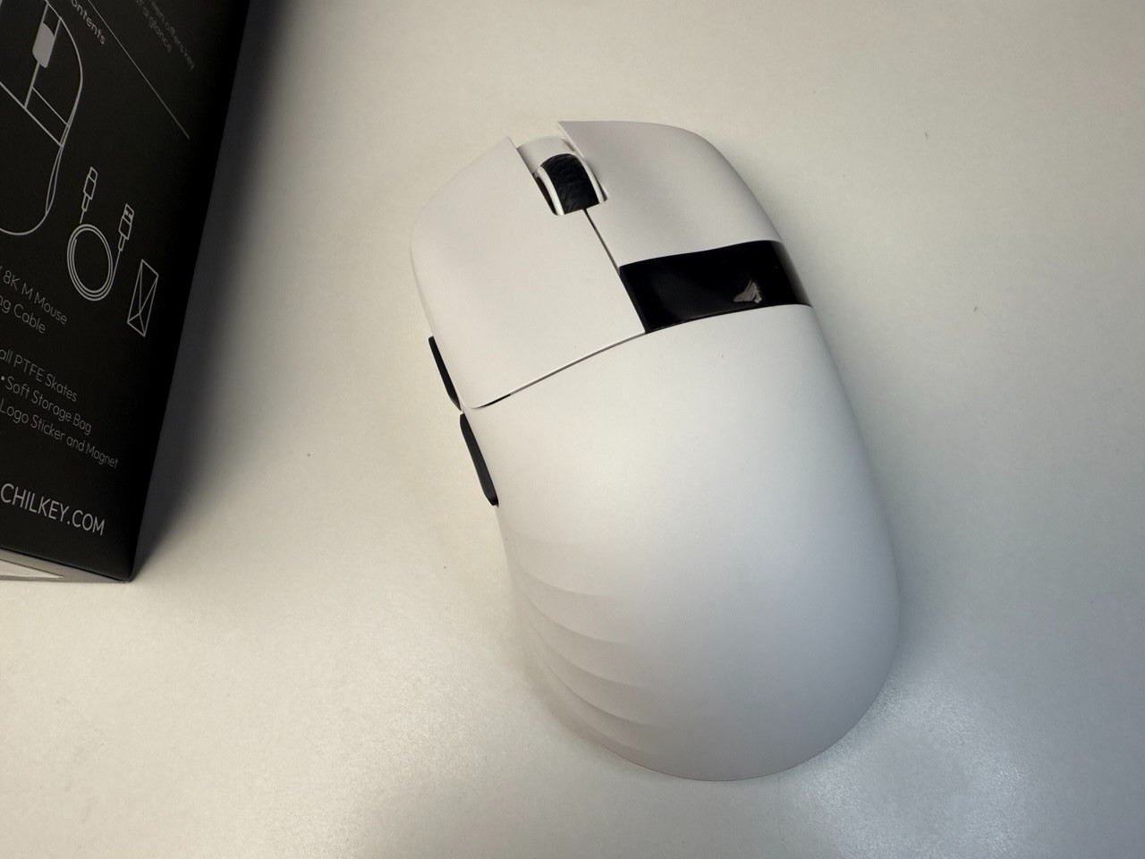 Chilkey Glacier WHITE Wireless Gaming Mouse 8k with Screen – 49G