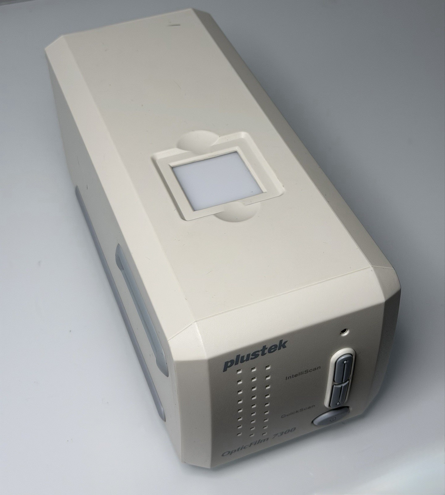 Plustek OpticFilm 7300 35mm Film Scanner w/ Power Supply & USB – No Slide Holder
