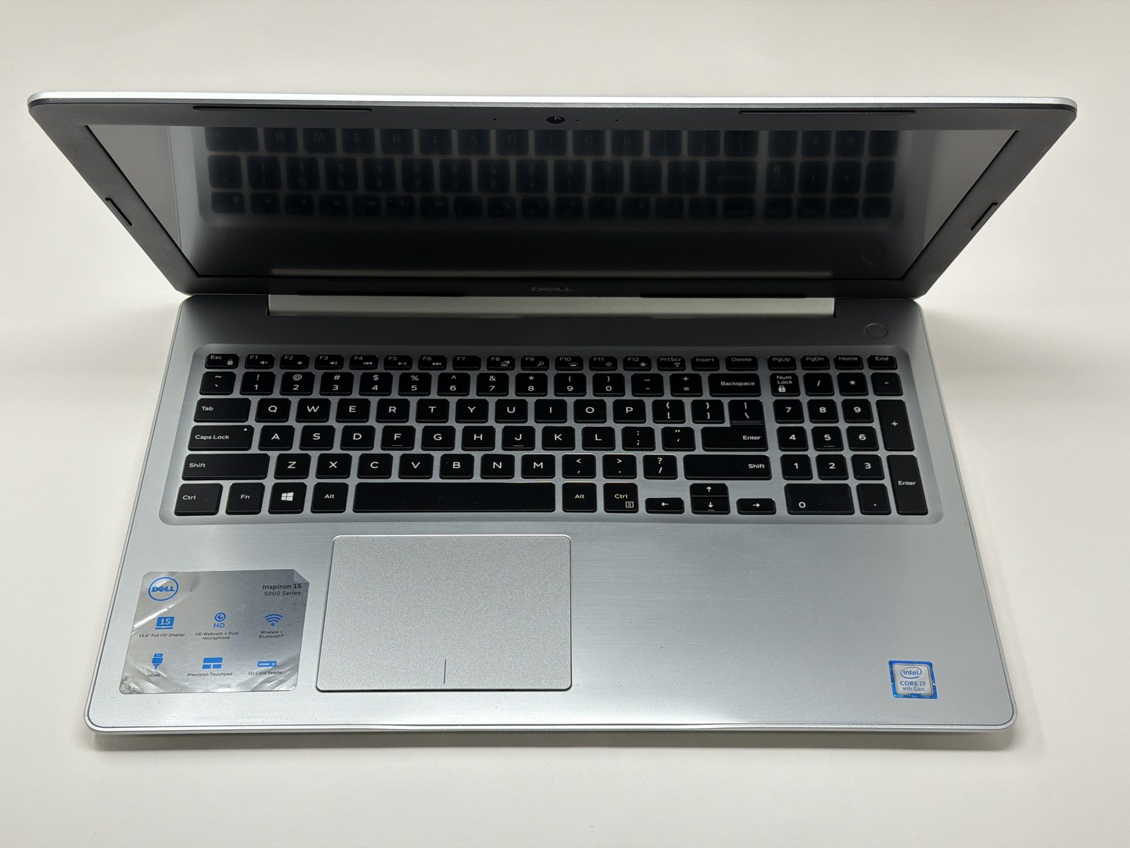 Dell Inspiron 15 5570 Intel Core i7-8550U 1.80Ghz 16GB 1TB FHD Silver DEFECTIVE
