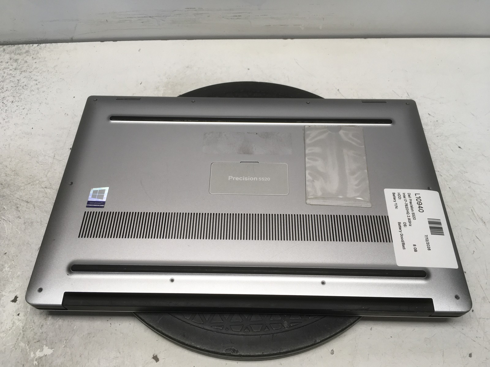 Dell Precision 5520 Intel i7-7820HQ 2.9GHz 8 GB NO HDD No Batt BIOS Locked