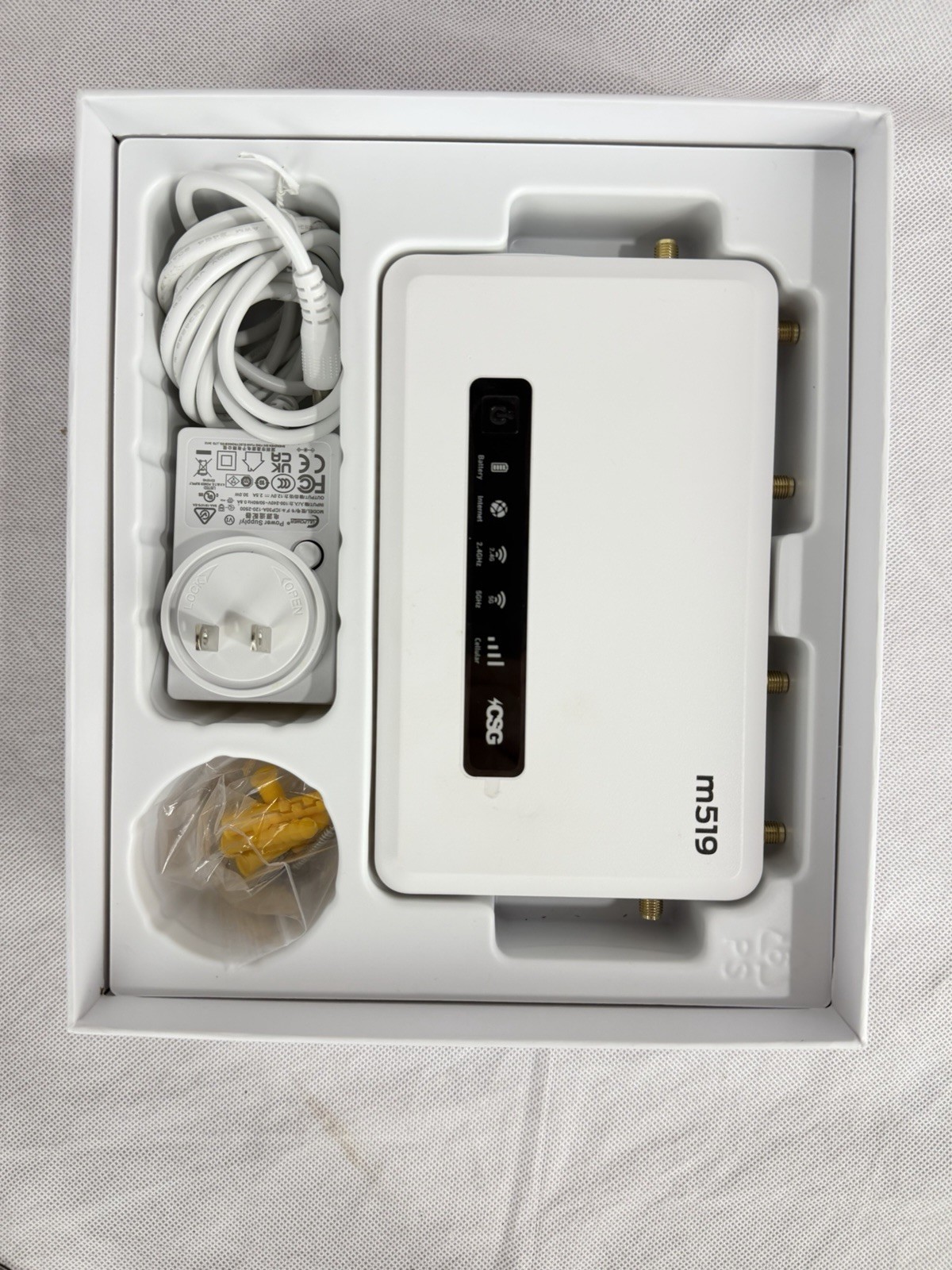 CSG m519 5G Cellular Gateway Business Router – Wifi 6 Dual Sim – 1 Sim Included