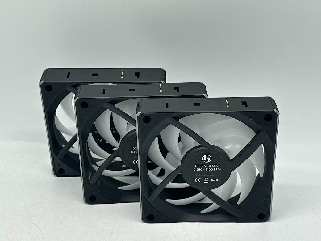 Lian Li UNI FAN CL Wireless Reverse Blade Fluid Dynamic Bearing 120mm Case Fan