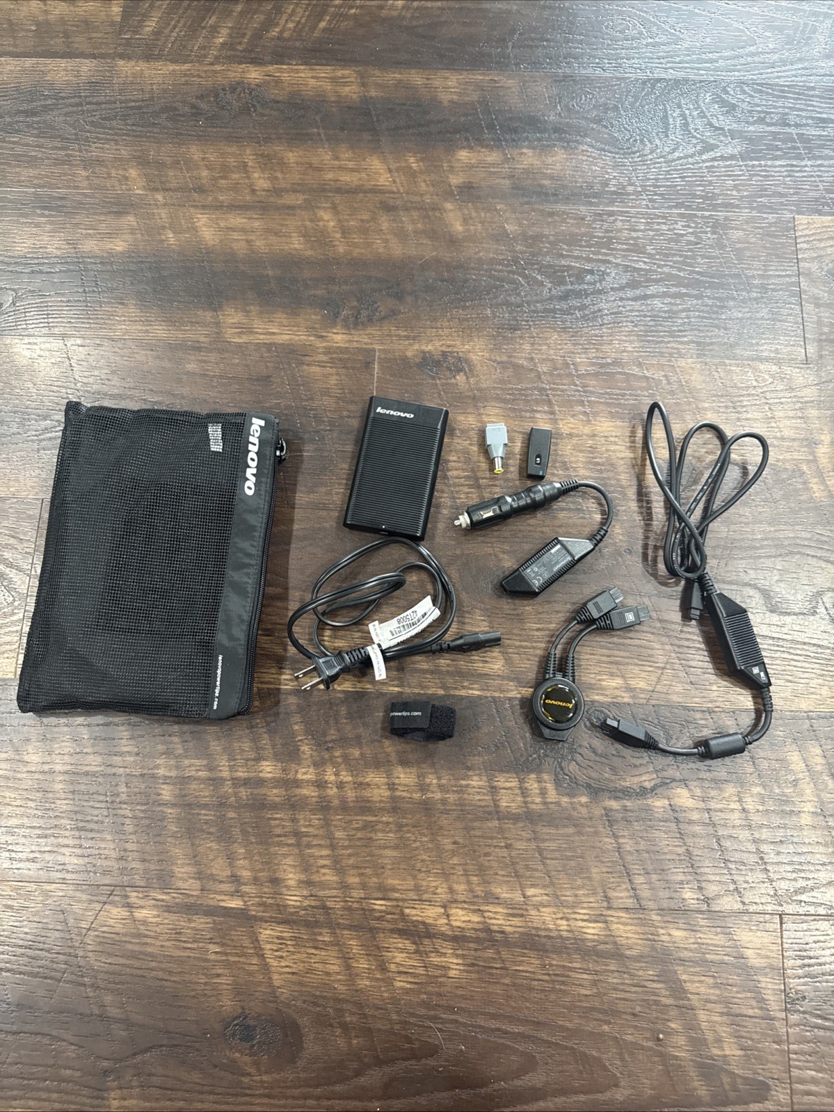 Lenovo 41R4493 90Watt Ultra Slim AC/DC Combo Adapter