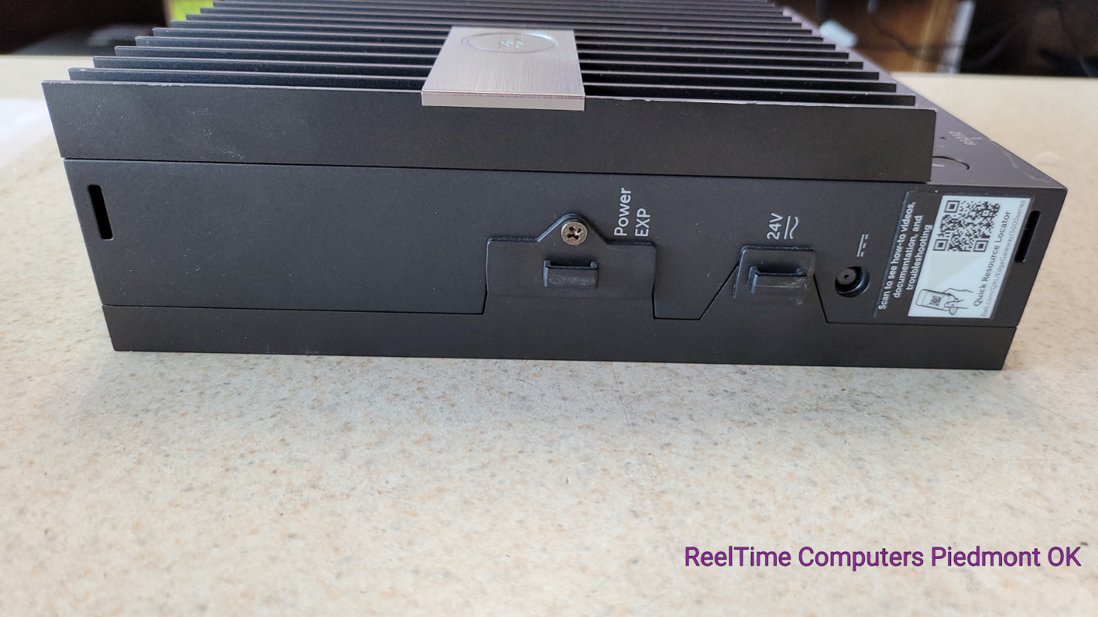DELL EDGE GATEWAY 5000 Intel Atom CPU E3825 1.33GHz 2GB Ram No SSD Industrial co