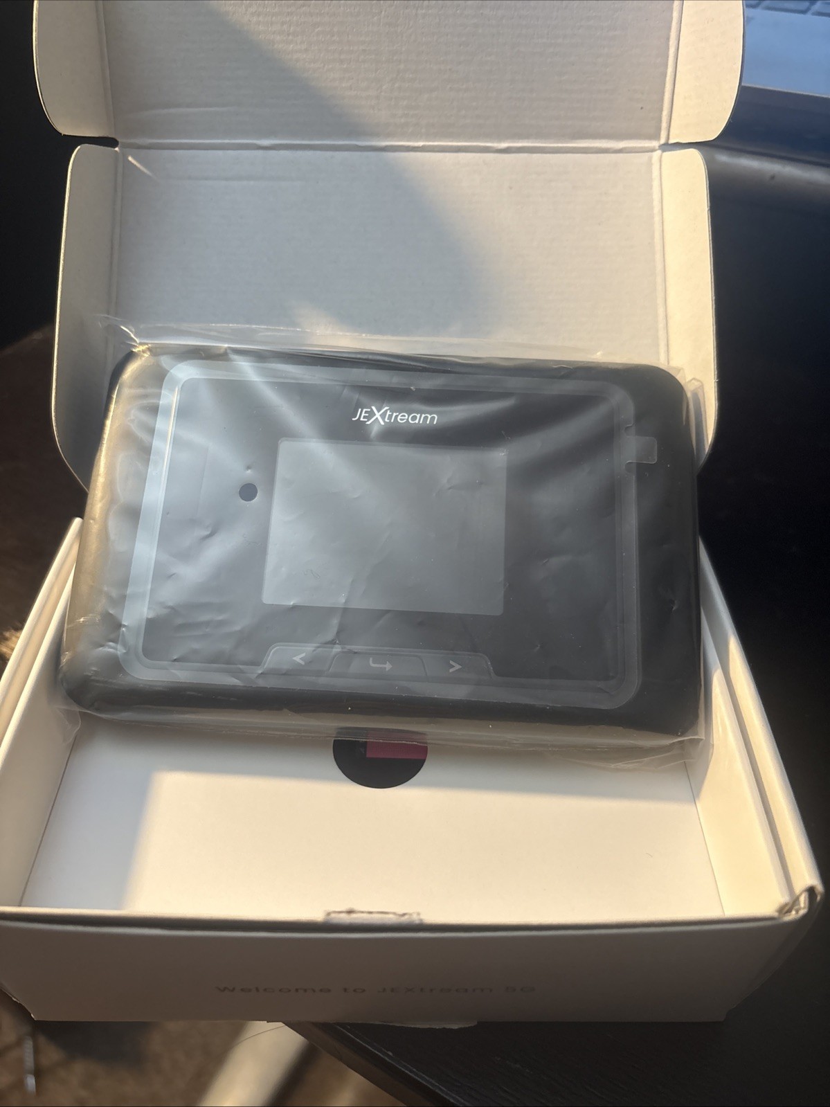 JEXtream Franklin RG2100 5G Wi-Fi Mobile Hotspot Router