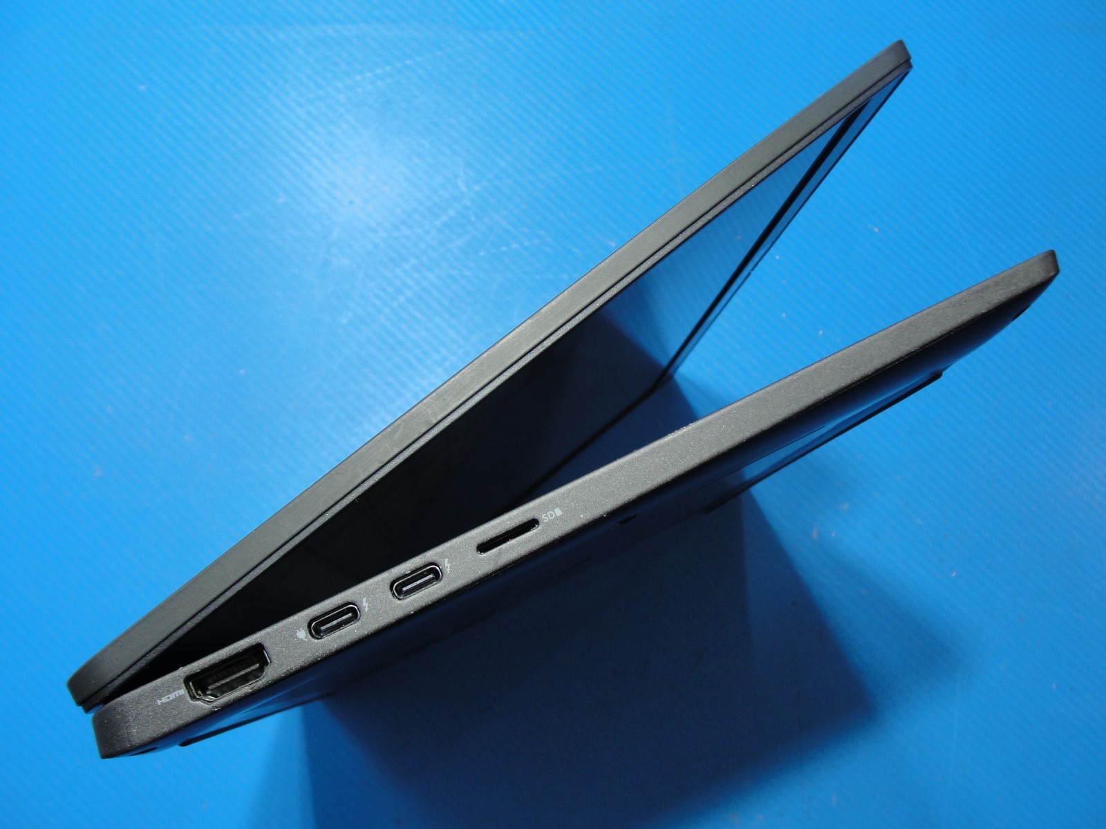 Dell Latitude 7410 14” FHD TOUCH i7-10610U 1.8GHz 16GB RAM 512GB SSD +Charger