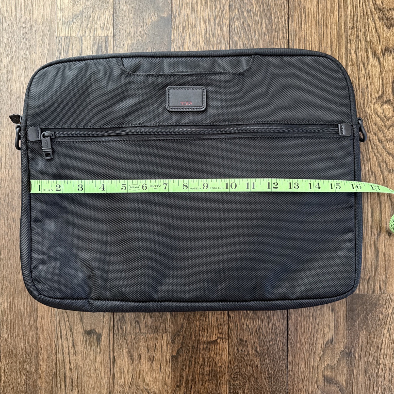 Tumi Laptop Sleeve Cover Case Portable Black Nylon 16” x 12” Zippered Pocket