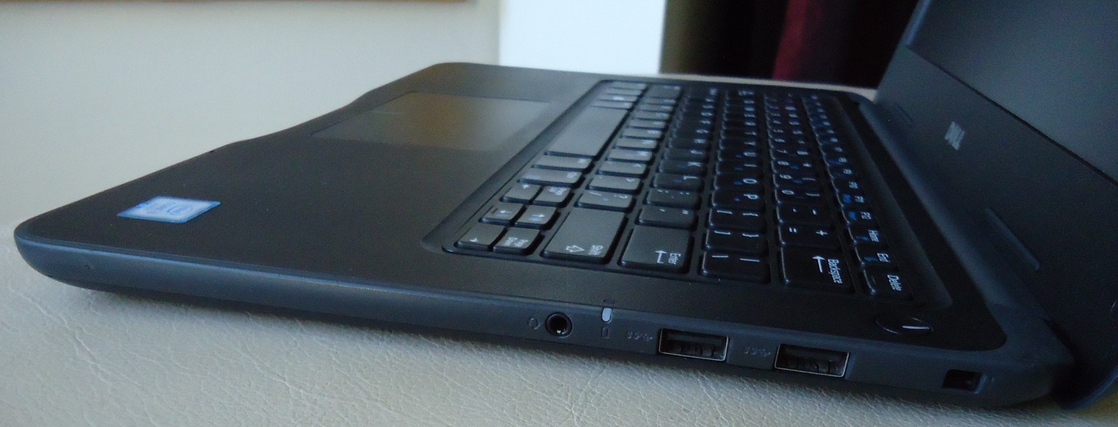 Dell Latitude 3380 13.3″ Laptop Core i3 2.0GHz 8GB 500GB Windows 10 MS Office
