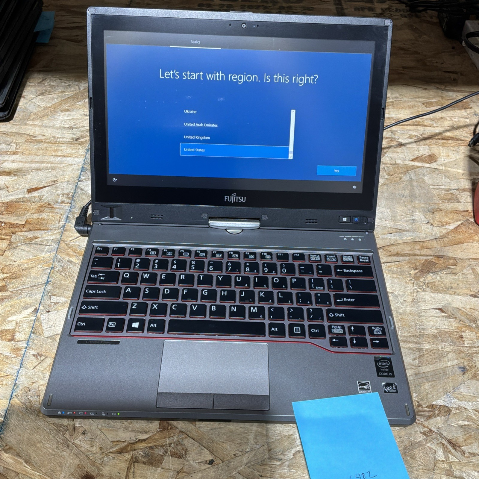 Fujitsu LIFEBOOK T725 12.5″ Laptop i5-5200U VPro 4GB RAM 128GB SSD C482