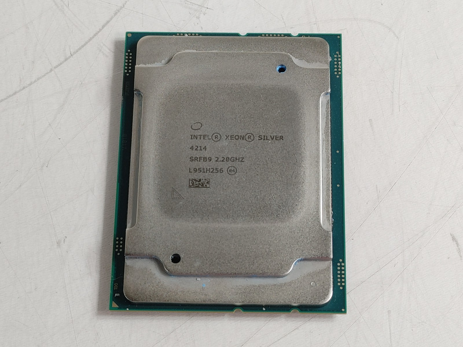 Intel Xeon Silver 4214 2.20 GHz LGA 3647-0 Server CPU Processor SRFB9