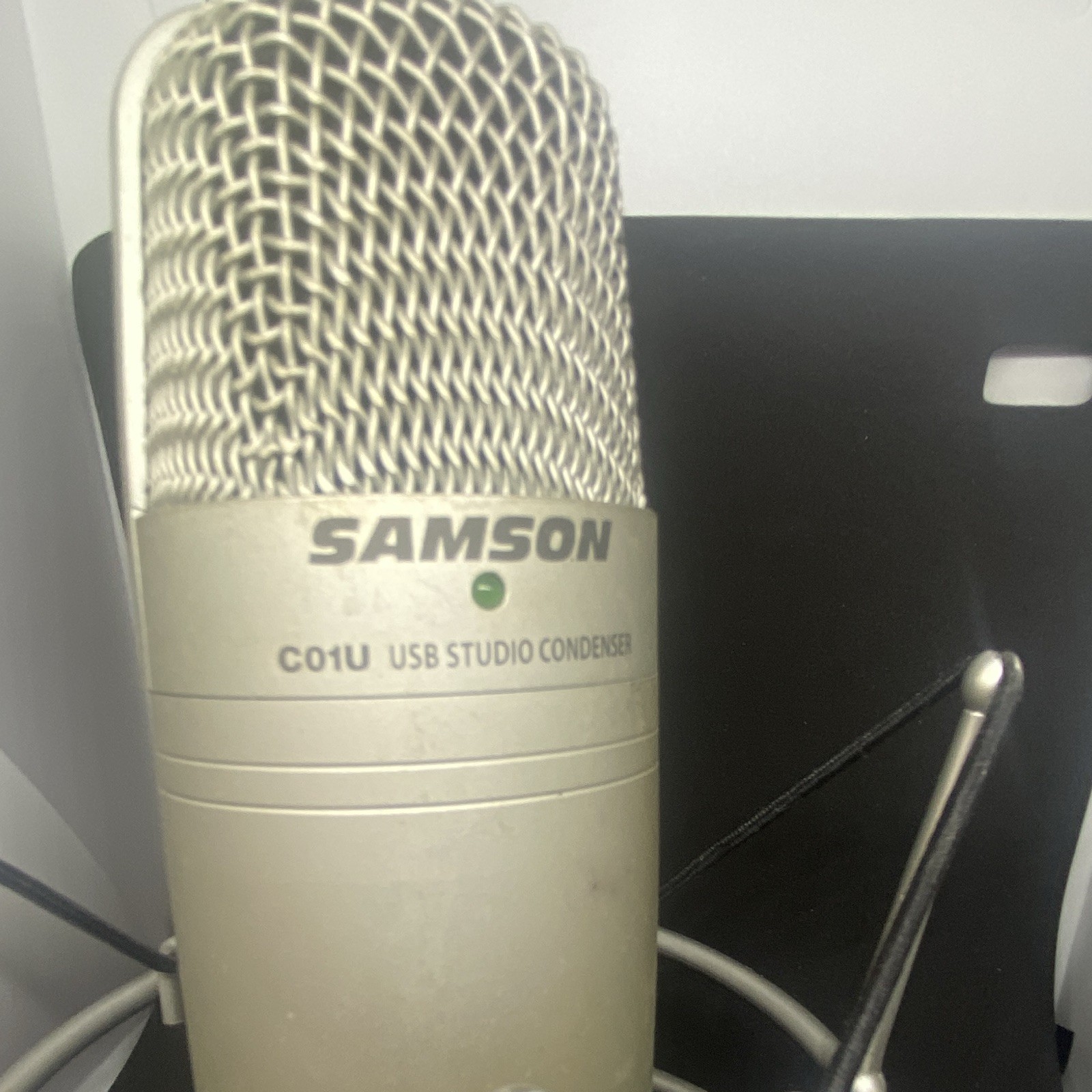 Samson C01U USB Cardioid Studio Condenser Microphone, Silver w/ Shock Mount