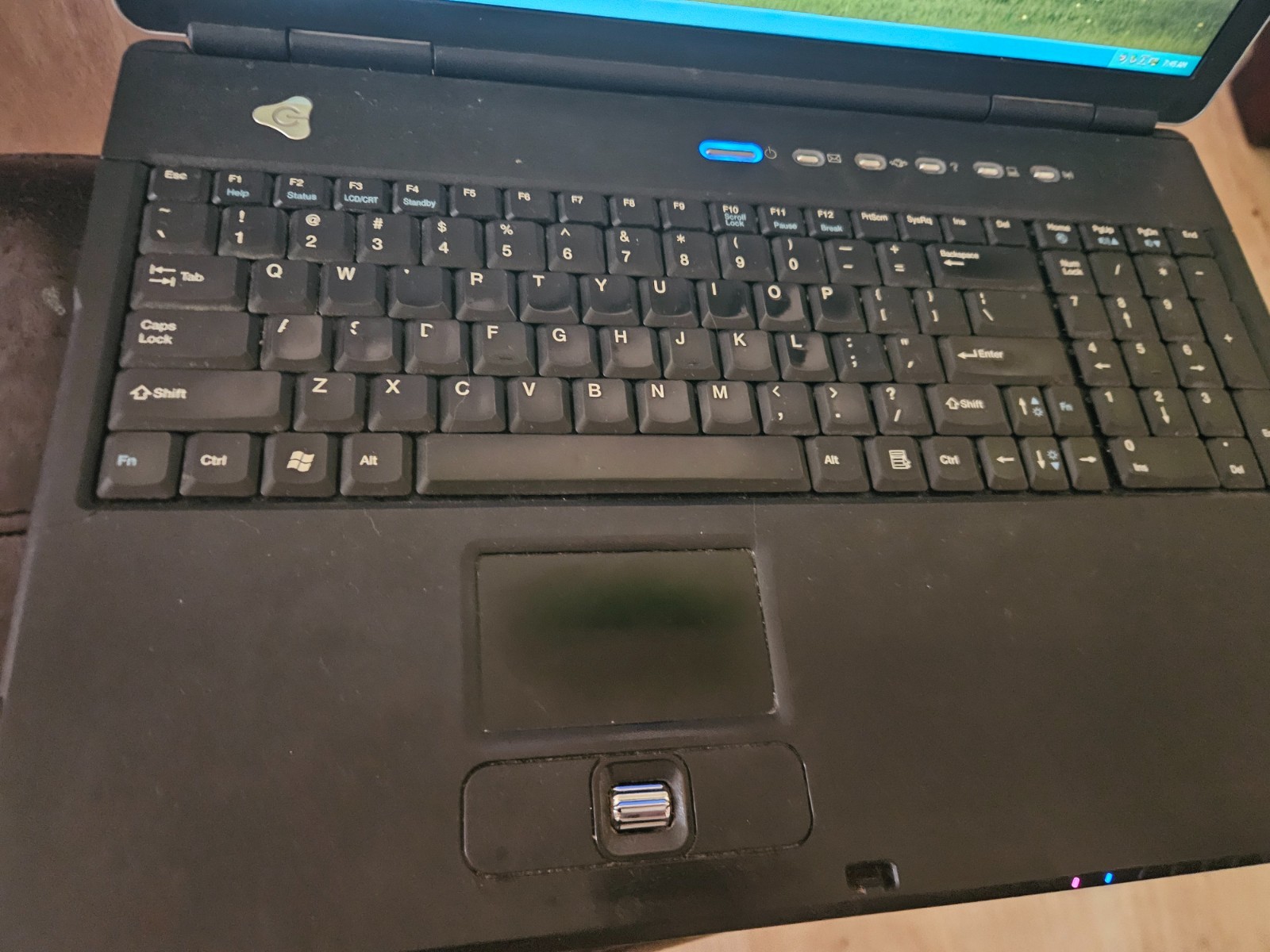 GATEWAY WINDOWS XP LAPTOP COMPUTER Home Edition Model # M675- WORKING ! 9002425