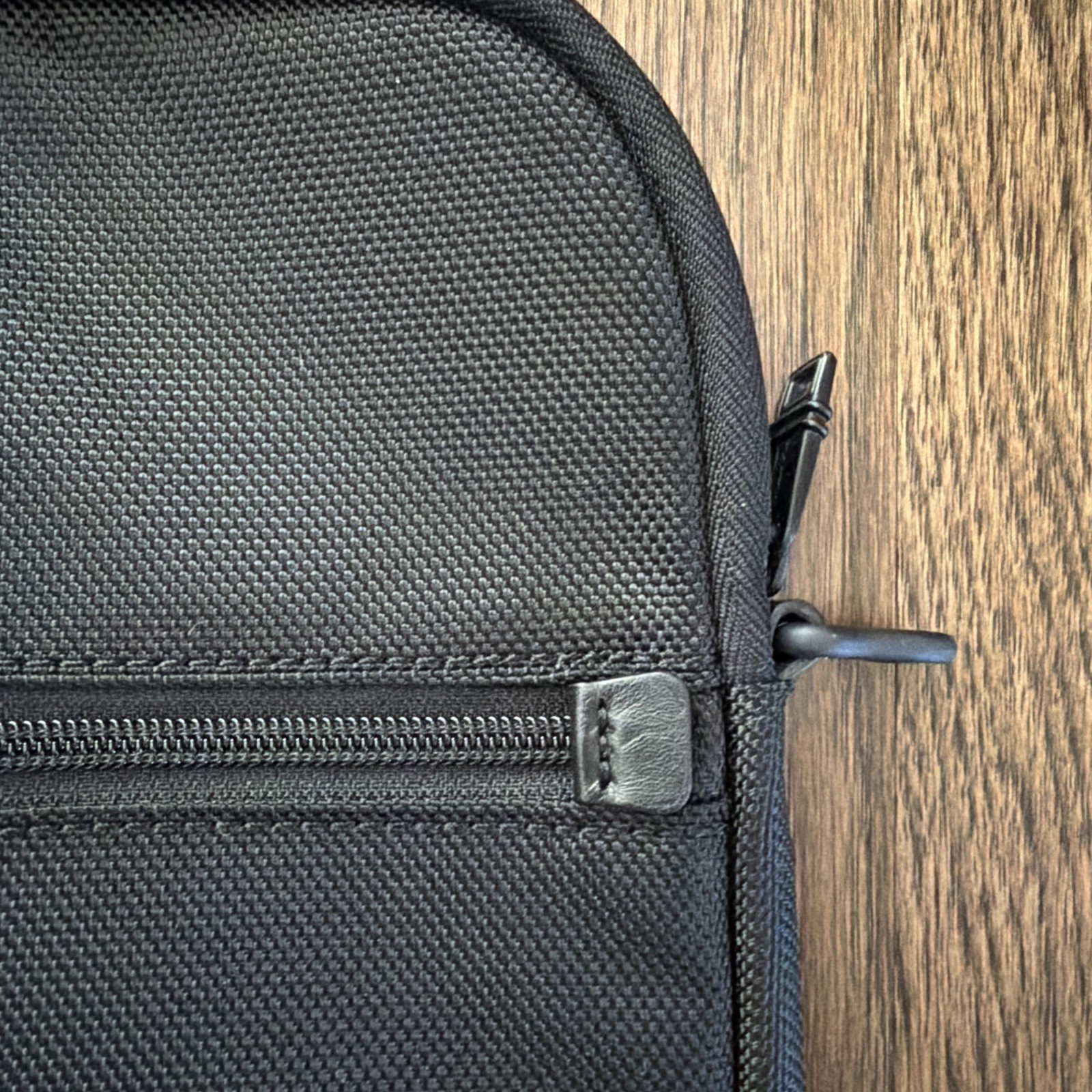 Tumi Laptop Sleeve Cover Case Portable Black Nylon 16” x 12” Zippered Pocket