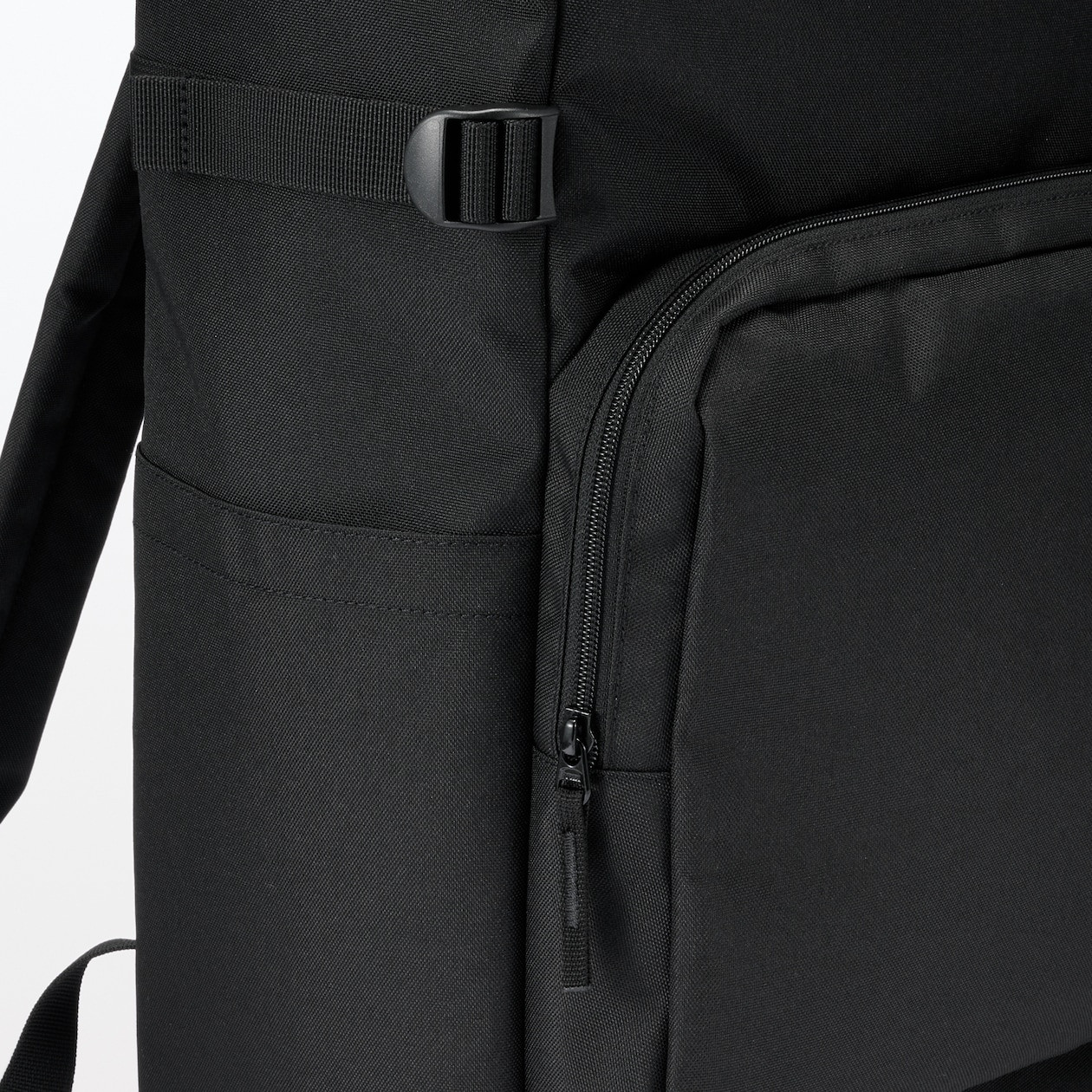 MUJI 28L Black Water Resistant Backpack with Laptop Pocket 19x11x7in