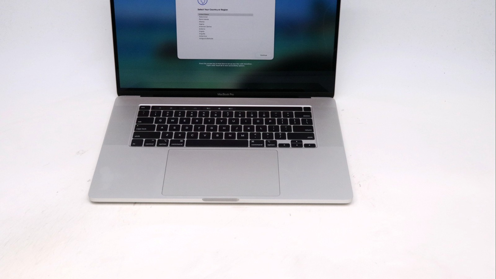 Apple MacBook Pro Retina 16″ Core i9 32GB SSD 512GB Silver 2019 Grade B BAD BATT