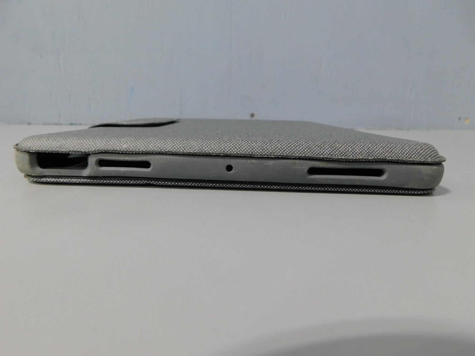 Logitech Folio Touch Keyboard Case iPad Air 11-inch M2 4th 5th Gen Gray YU0043
