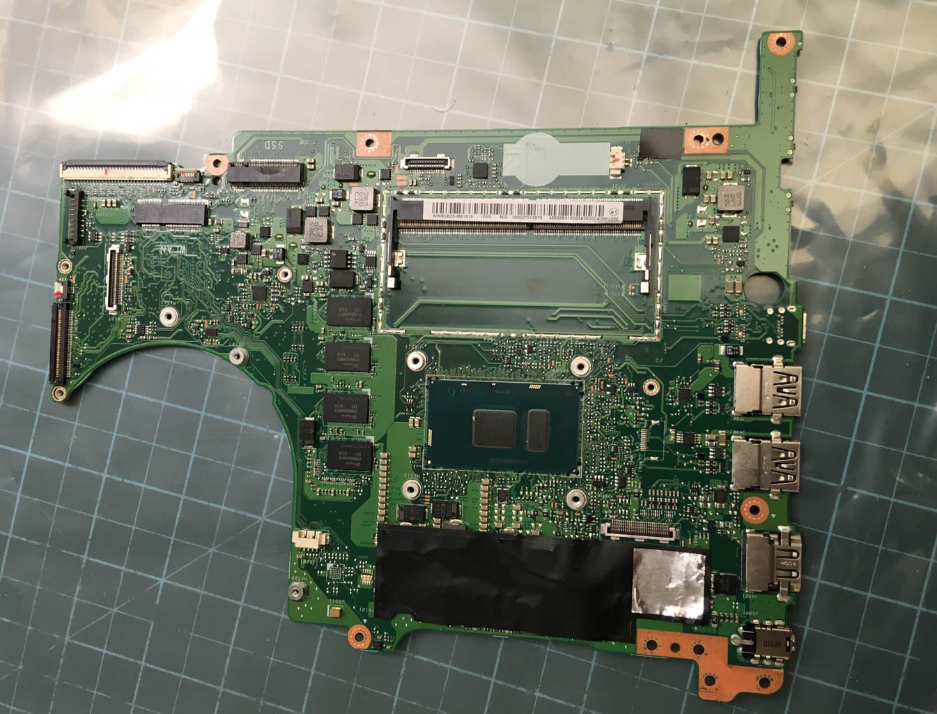 Asus Q504UA i5-7200U 2.5GHz Motherboard Intel HD Graphics 620 60NB0BZ0-MB1510