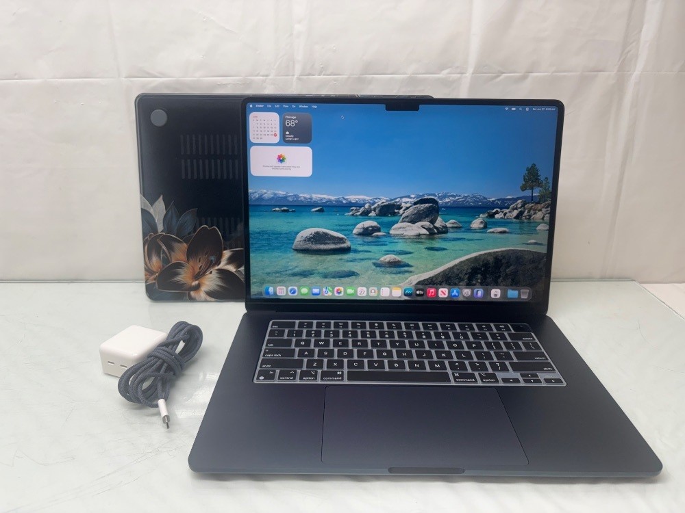 Apple MacBook Air M3 8gb Ram 256gb SSD 15″ 2024 macos Tahoe A3114