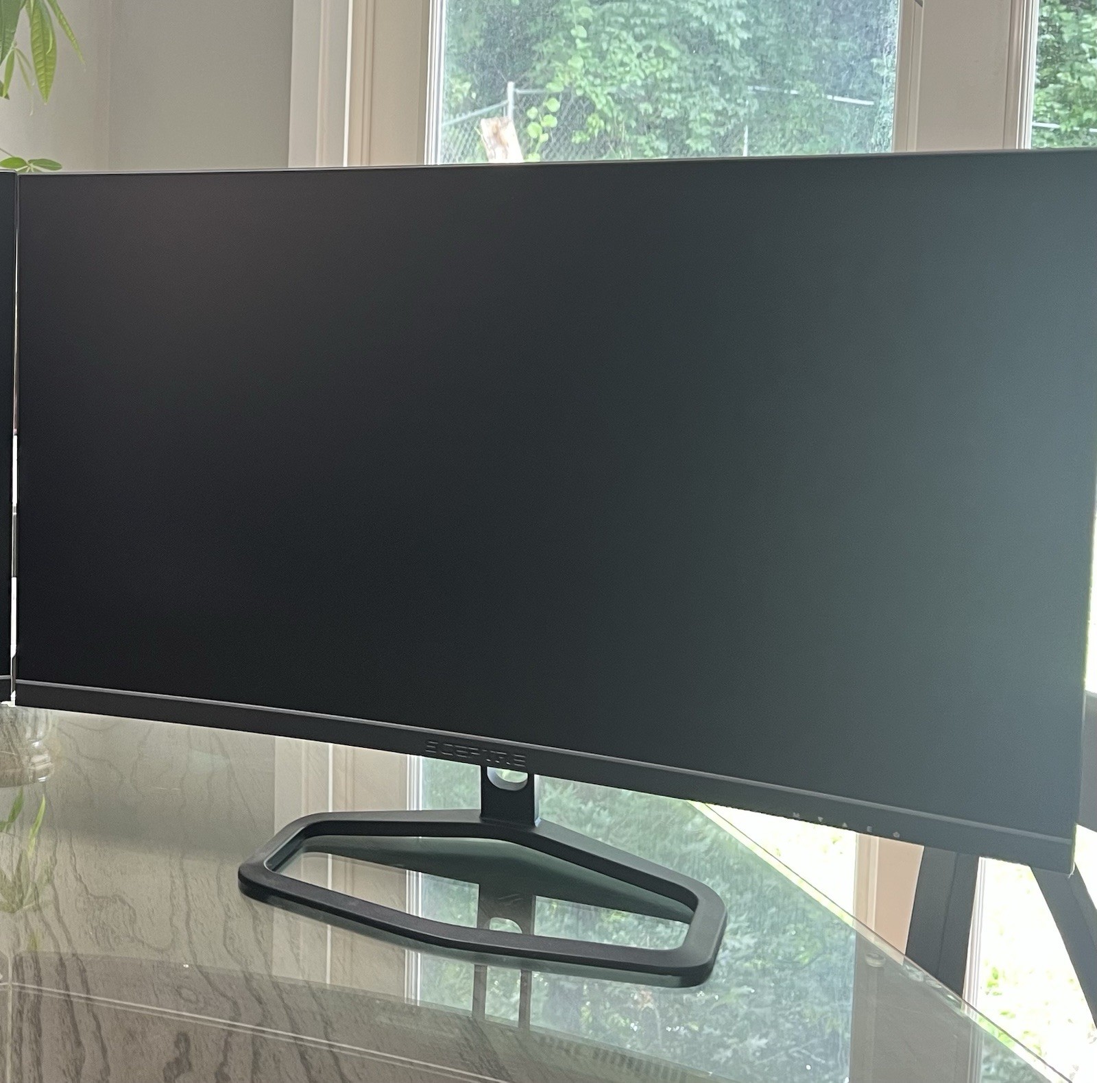 Single Sceptre C27 27in Curved Computer Gaming Monitor 240Hz AMD Sync