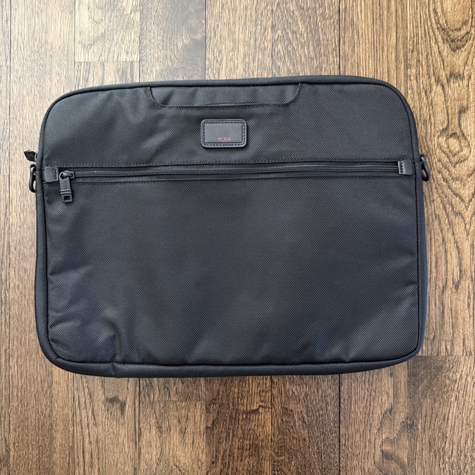 Tumi Laptop Sleeve Cover Case Portable Black Nylon 16” x 12” Zippered Pocket