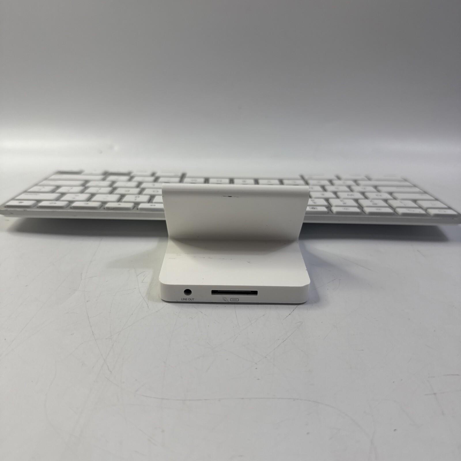 Apple Keyboard Dock iPad 1st 2nd 3rd Generation Genuine 30 Pin Connector (A1359)