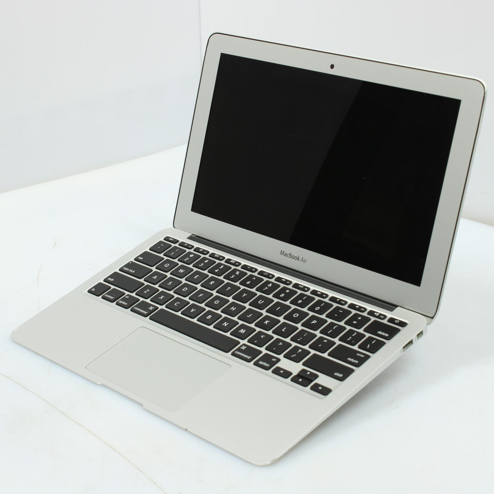 Apple A1465 EMC 2924 Intel Core i5 5th Gen 4GB RAM 128GB SSD MacOS High Sierra