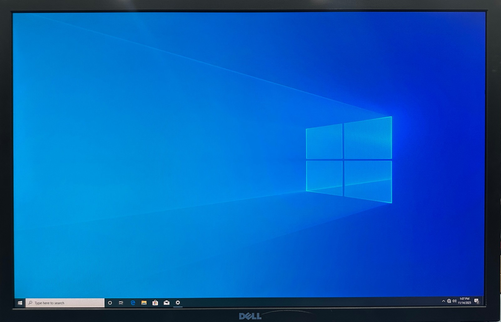 Dell UltraSharp UP3017 30 LED Monitor 30in. – Black/Silver 2560 x 1600