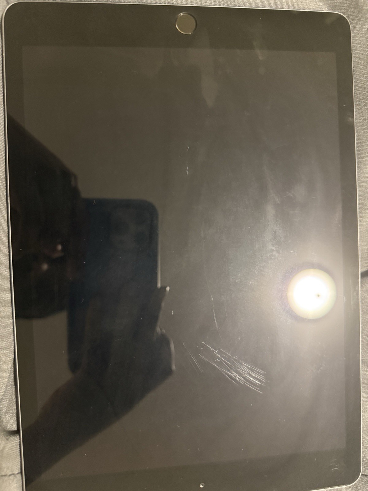 Apple iPad 8th Gen 10.2in 32GB Wi-Fi Gray A12 Bionic 3GB iPadOS