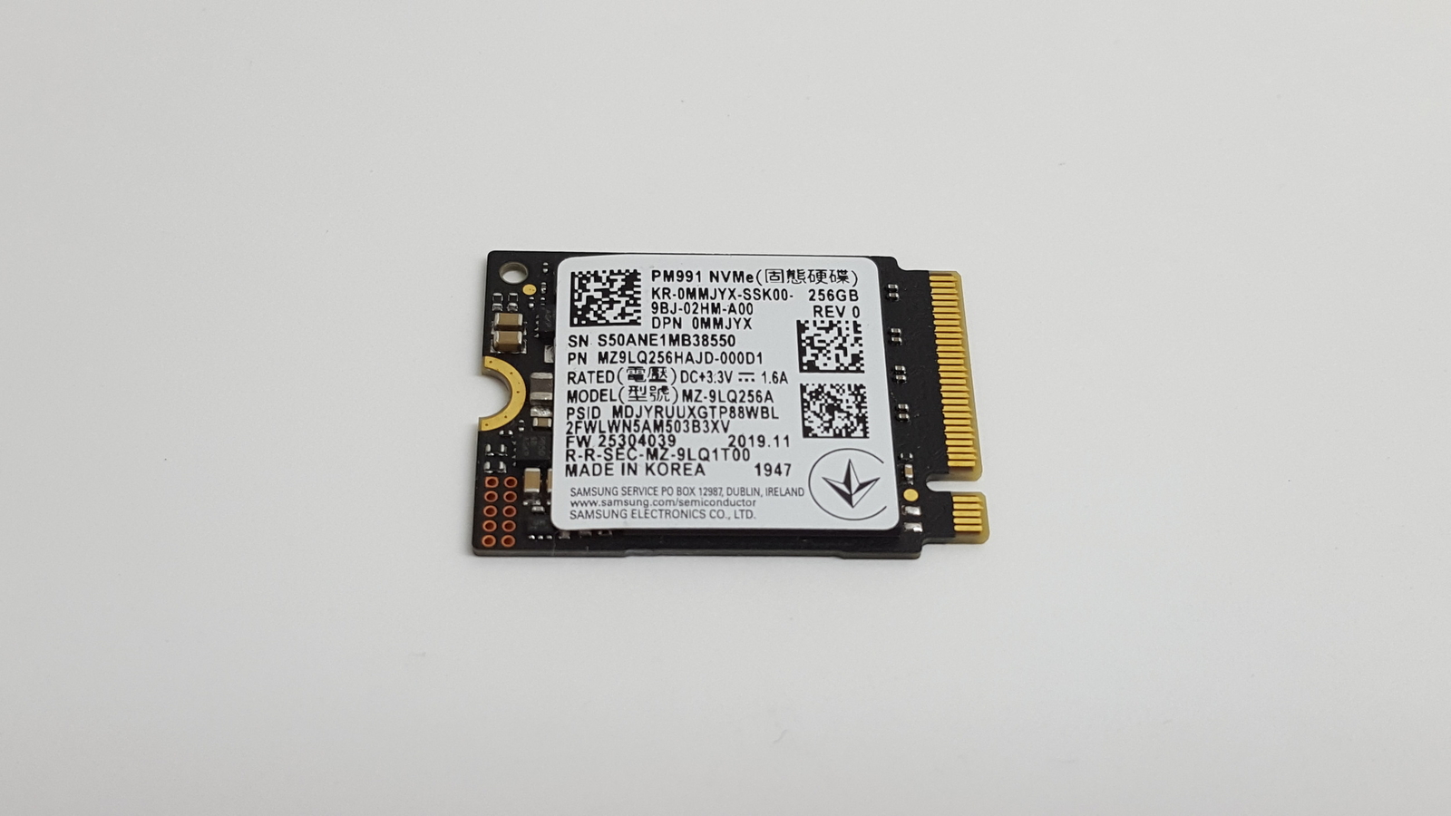 Samsung PM991 MZ-9LQ256A 256 GB NVMe 30mm Solid State Drive