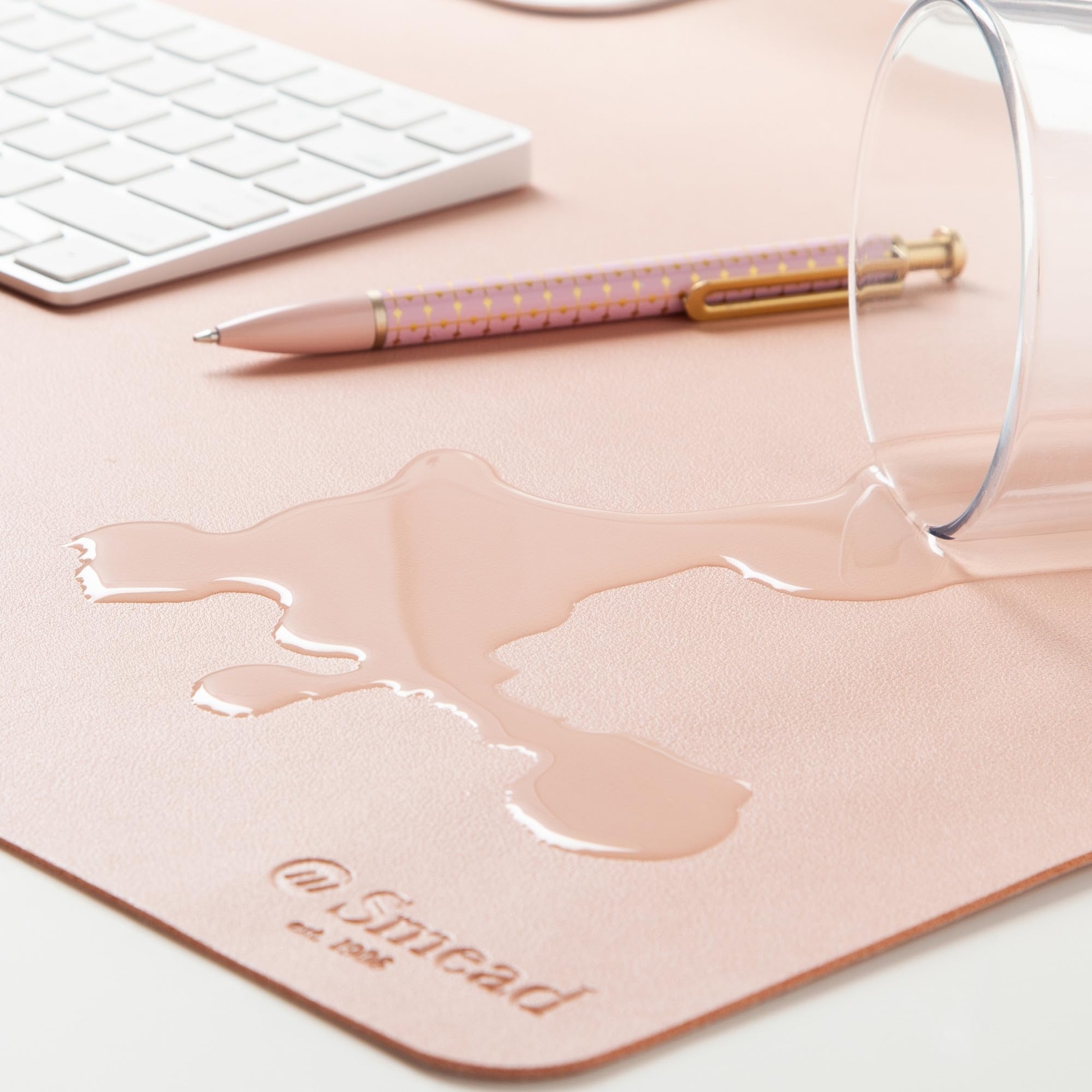 Desk Pad, Vegan Leather Desk Mat with Non-Slip Faux Suede Backing, Perfect De…