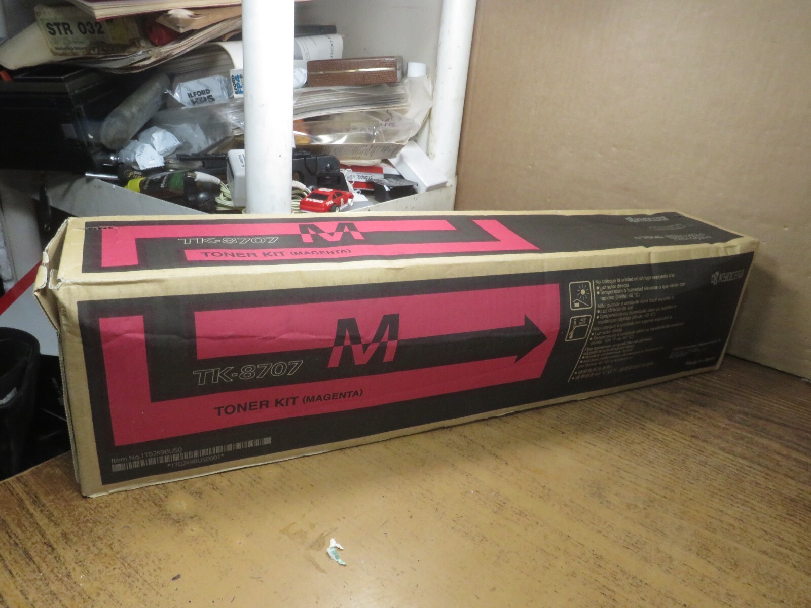 Genuine Kyocera Tk-8707M Standard Toner Cartridge (Magenta) in Retail Packaging