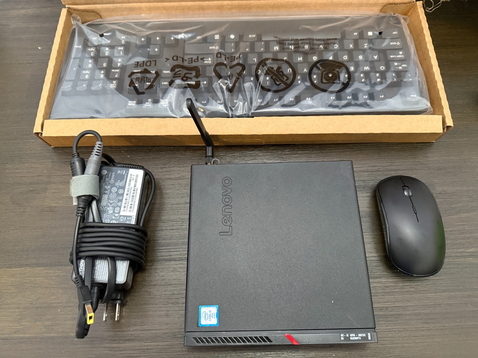 Lenovo ThinkCentre M900 Tiny Processor: Intel Core i5-6500T 6th Gen, 24 Gb Ram
