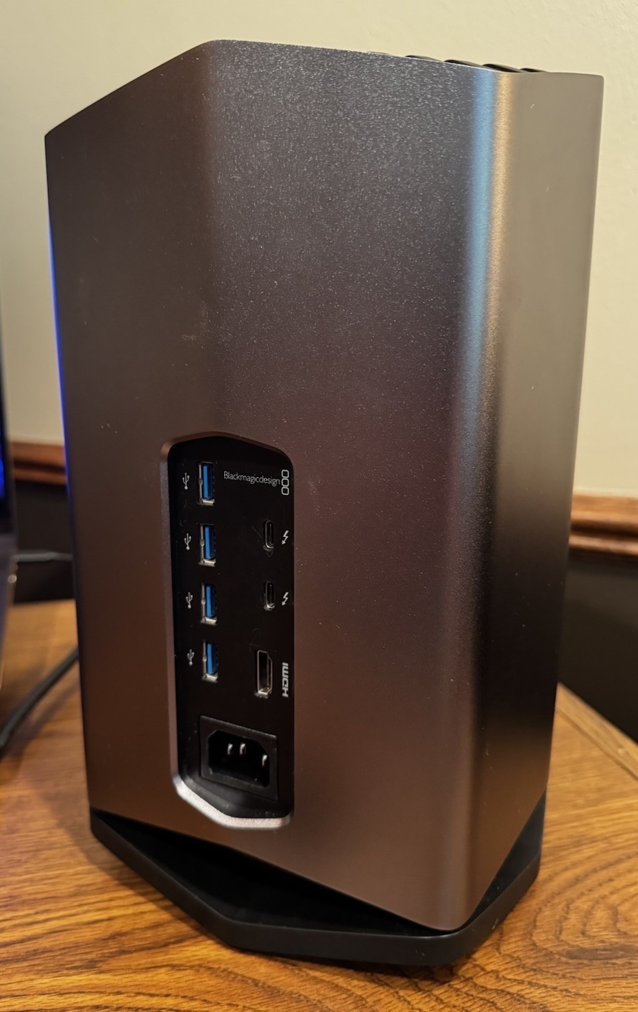 BlackMagic eGPU – AMD RX580 8GB GDDR5 | Thunderbolt 3 Works On windows Or mac