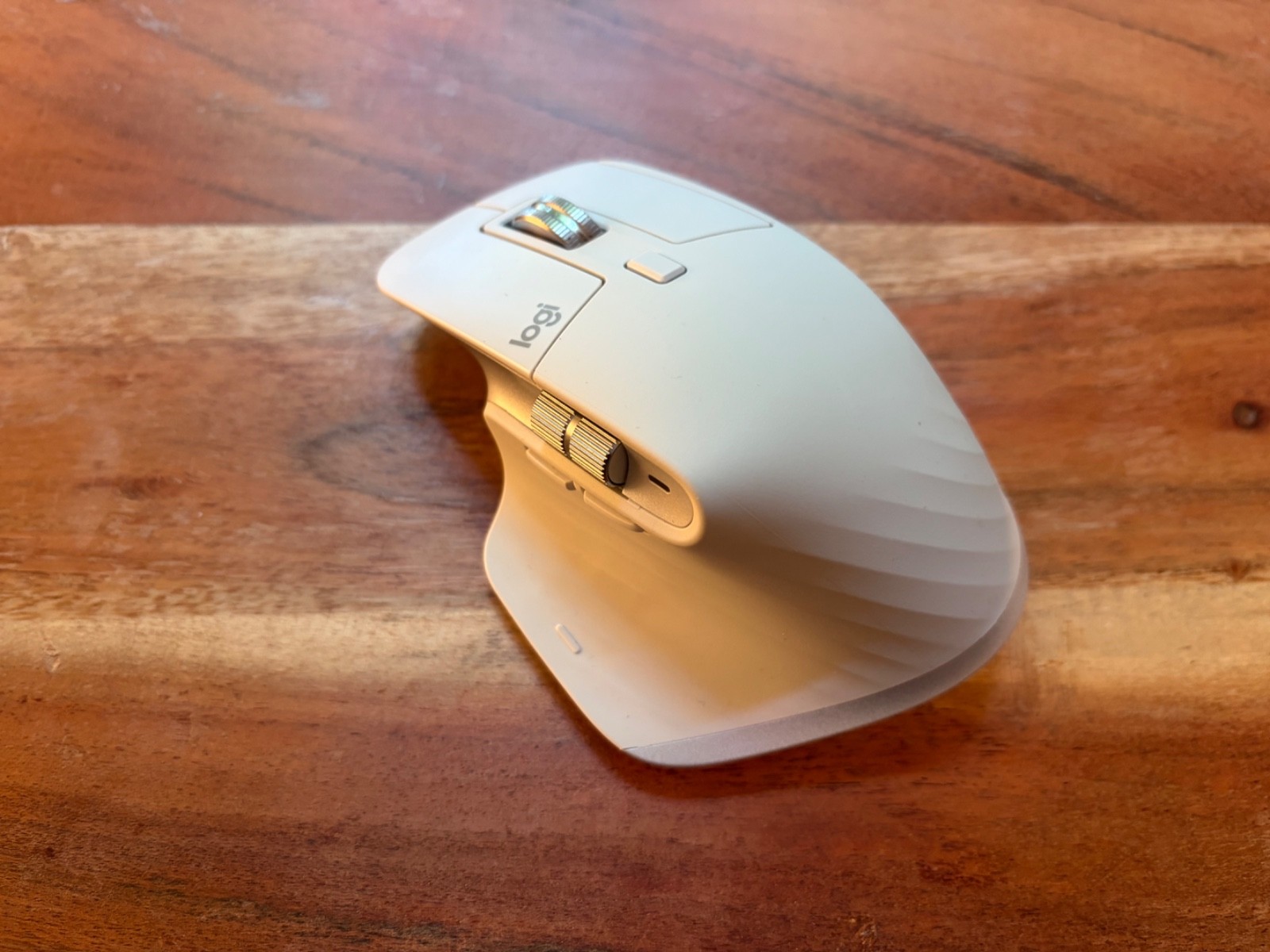 Logitech MX Master 3s for Mac Wireless Mouse – CLEAN – BARELY USED