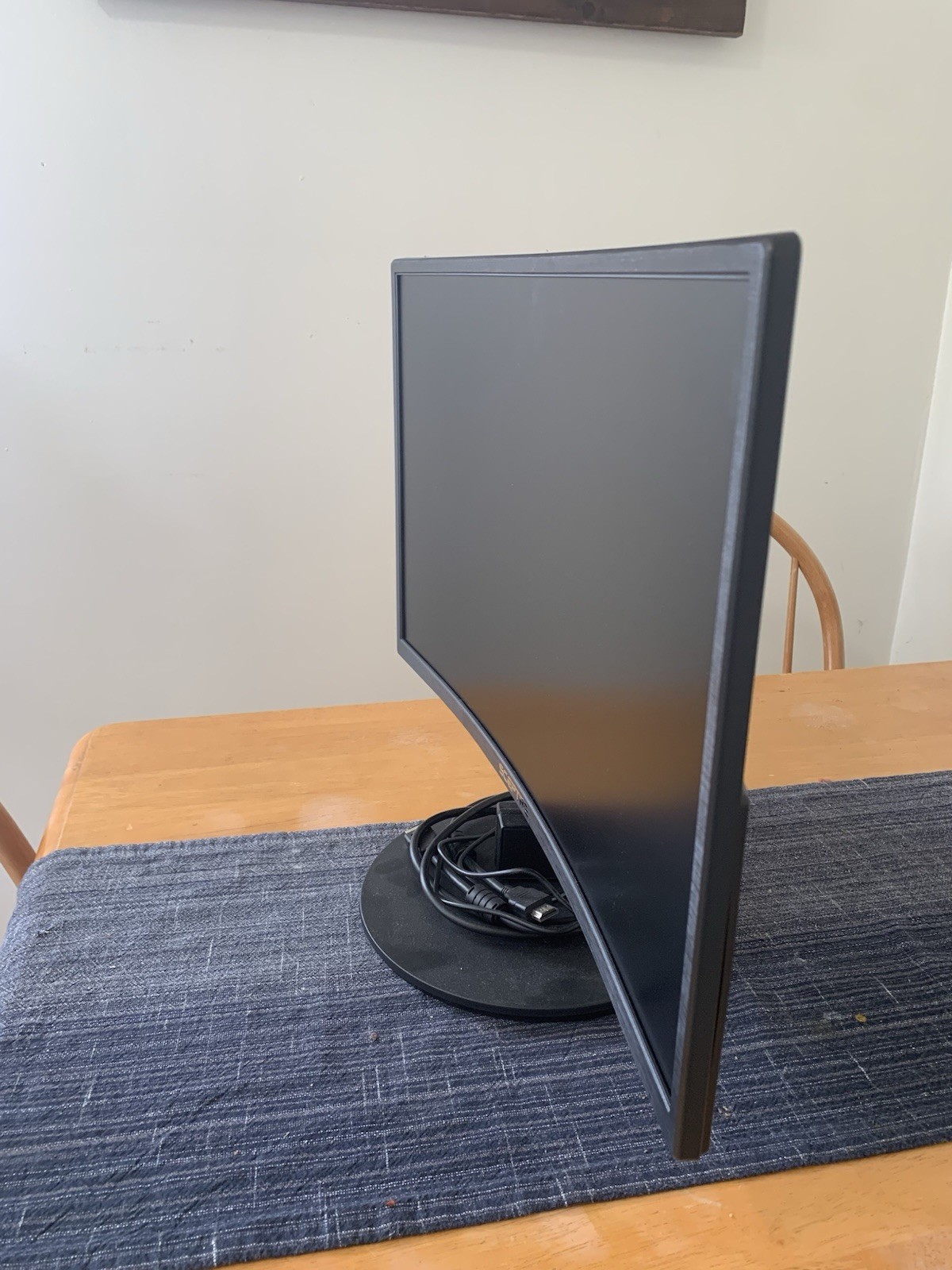 Sceptre C248W-1920RN 24″ Curved 1080p 75Hz Gaming LED Monitor