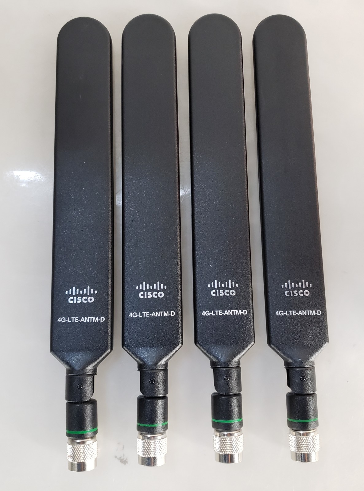 Lot of 4 OEM Cisco 4G-LTE-ANTM-D Omni Directional Dipole Antennas