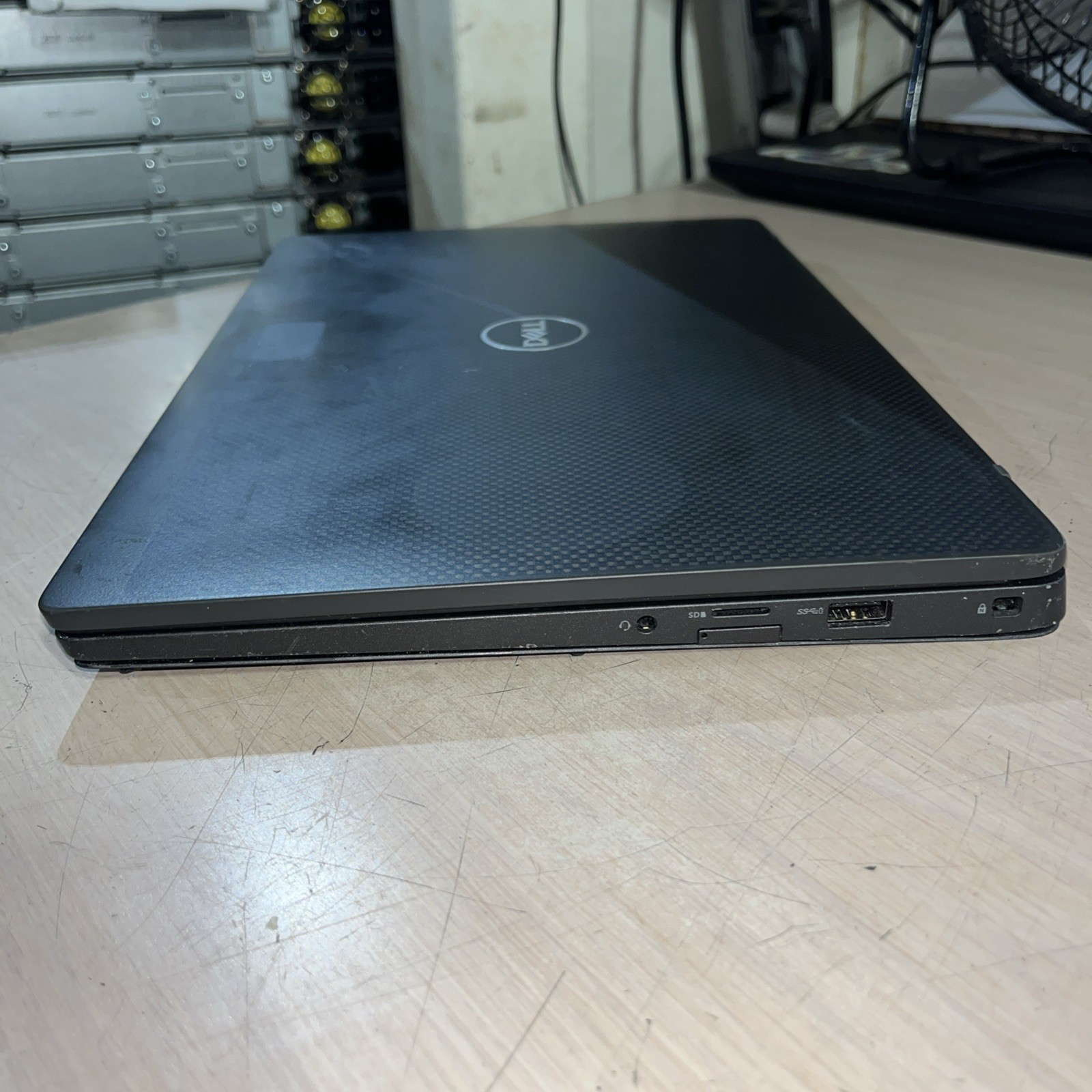 DELL LATITUDE 7400 INTEL CORE I7-8665U 1.90GHZ 8GB RAM NO HD “
