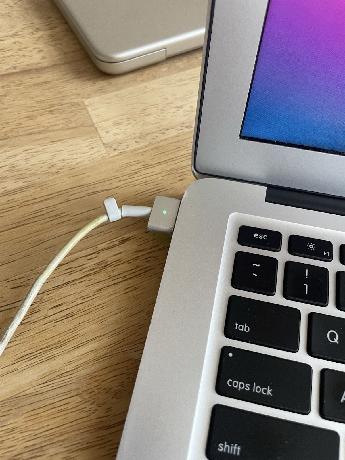 🍎 Apple Bundle – MacBook Pro 2013 | MacBook Air 2013 | iPad2 | AirPods+Acces
