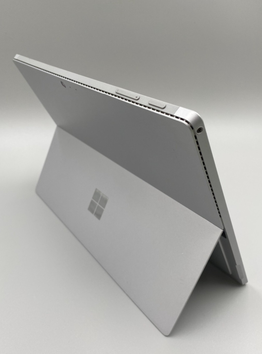 Microsoft Surface Pro 4 1724 Tablet i5-6300U 128GB SSD 4GB DDR3 Silver GOOD/S2