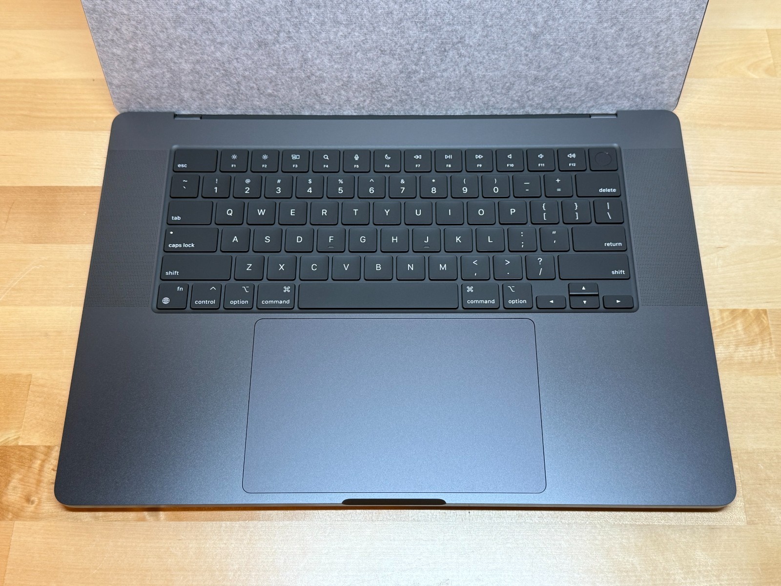 Apple MacBook Pro 16″ M4 Pro 14-Core CPU 20-GPU 48GB 1TB Black Z1FU0002H