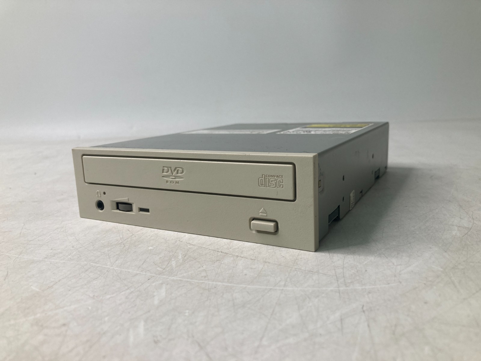 Vintage Beige Teac Internal IDE DVD-ROM Drive DV-516GC-002 Untested