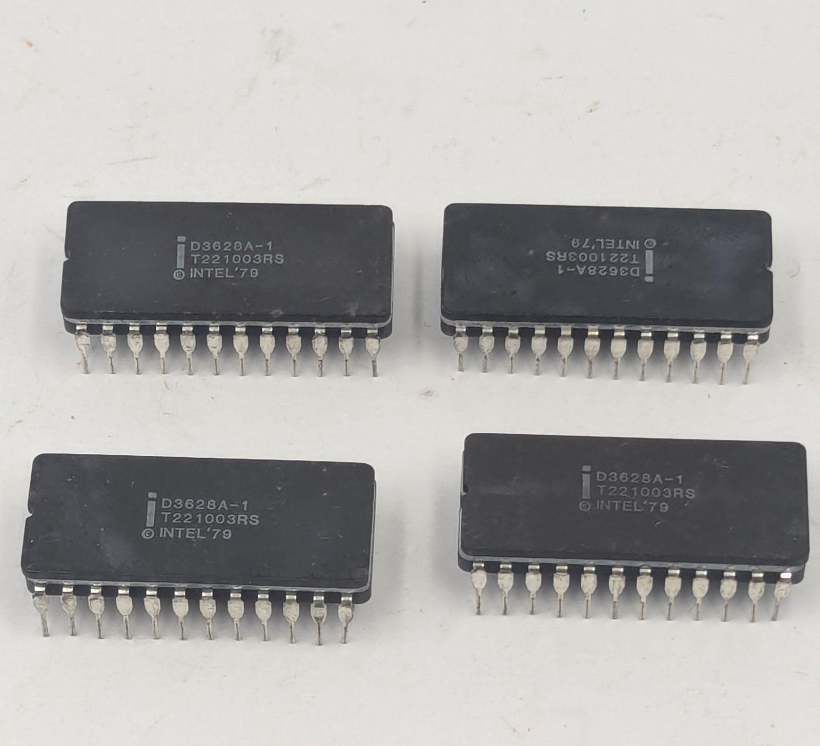 Intel D3628A 8K Bipolar PROM 1024X8 45ns 24 Pin DIP IC 1979 Philippines Lot of 4