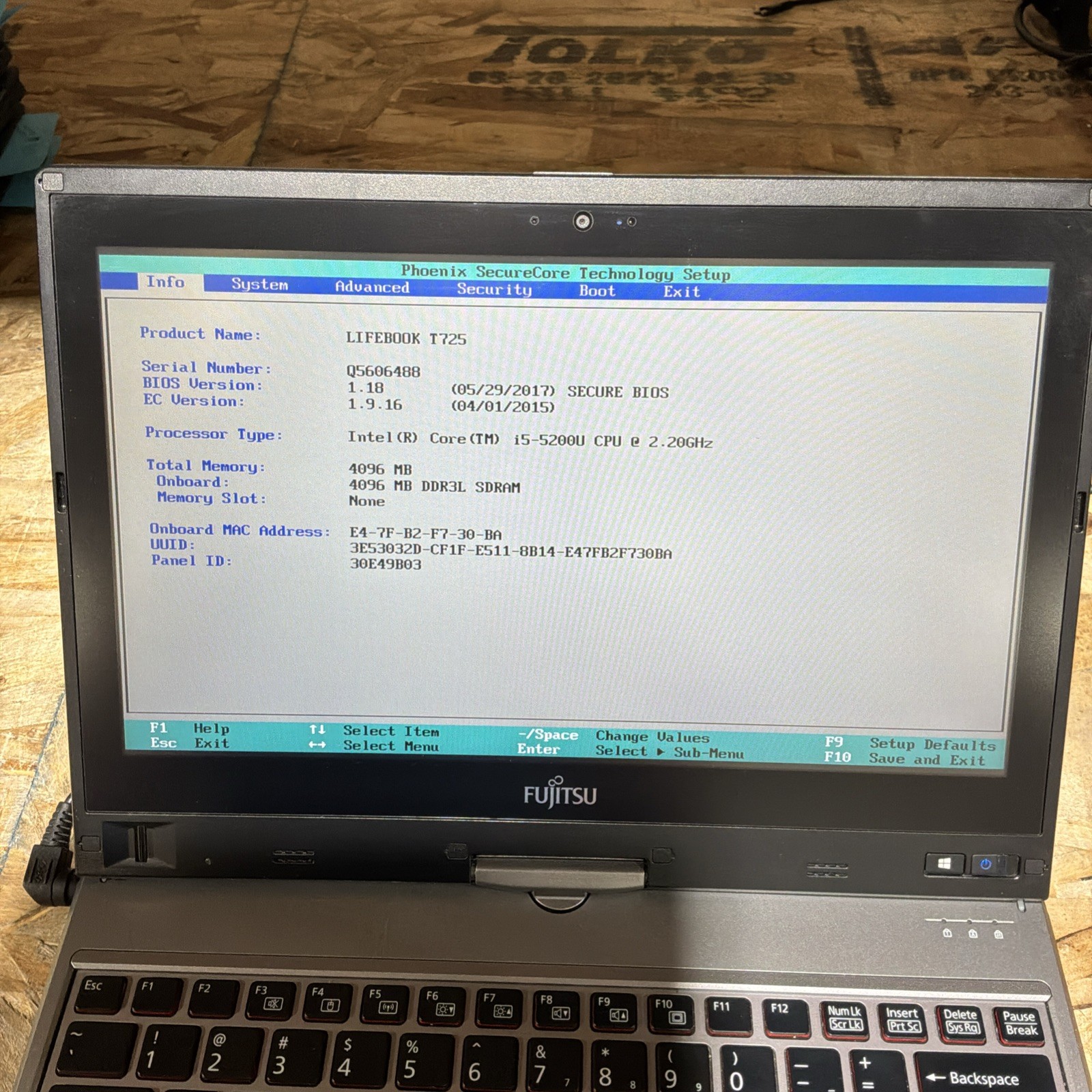 Fujitsu LIFEBOOK T725 12.5″ Laptop i5-5200U VPro 4GB RAM 128GB SSD C482