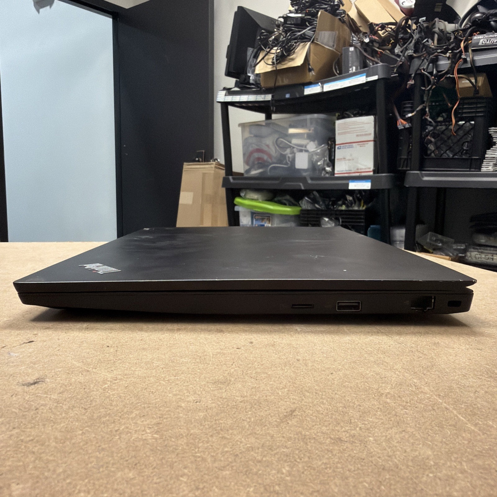 *NO POWER Lenovo ThinkPad E595 15.6″ AMD Ryzen 7 3700U 2.30GHz 8GB RAM NO HD/OS