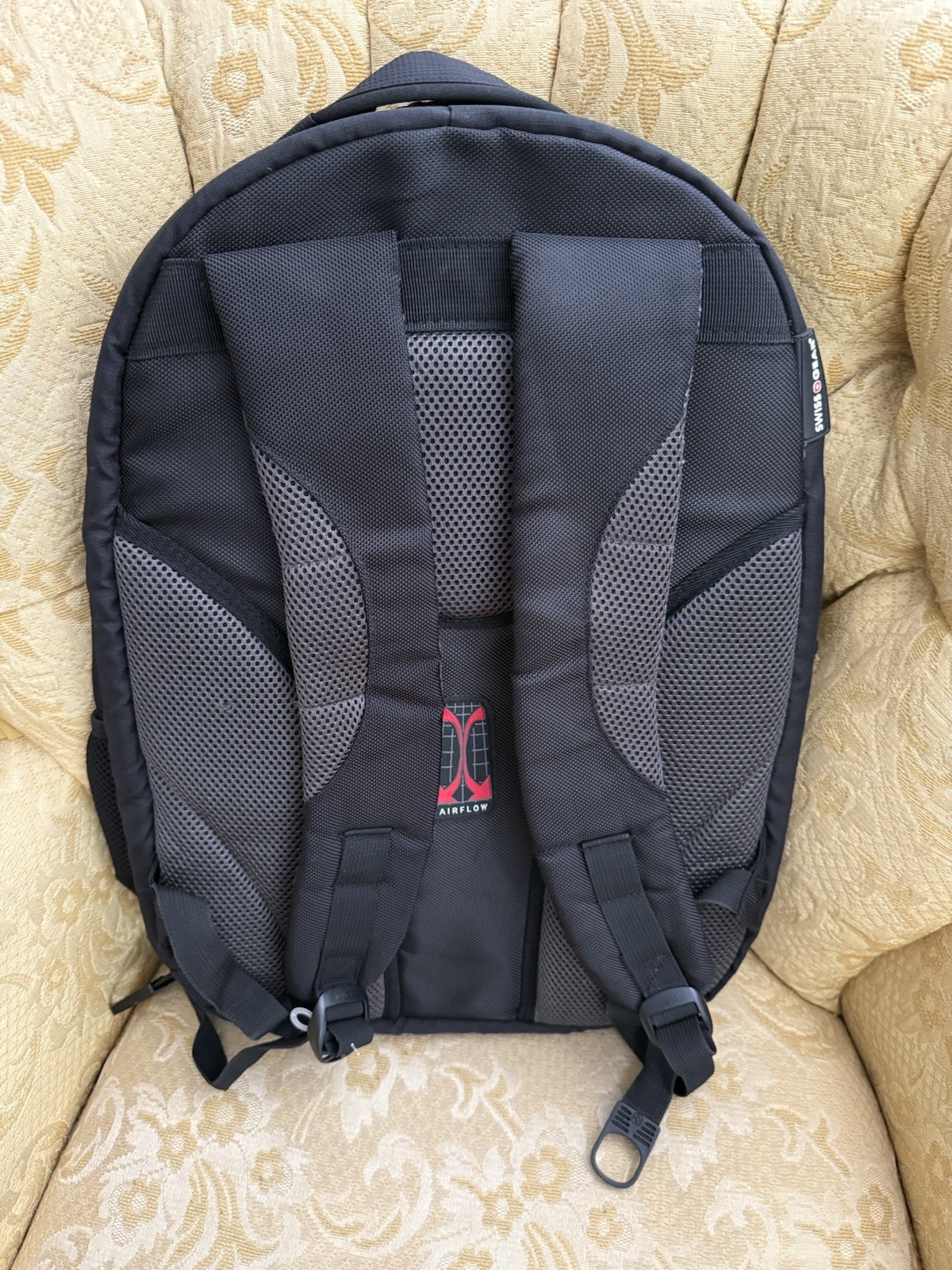 Swiss Gear Airflow TSA Scan Smart 17″ Backpack Laptop Tablet Travel Black & Gray