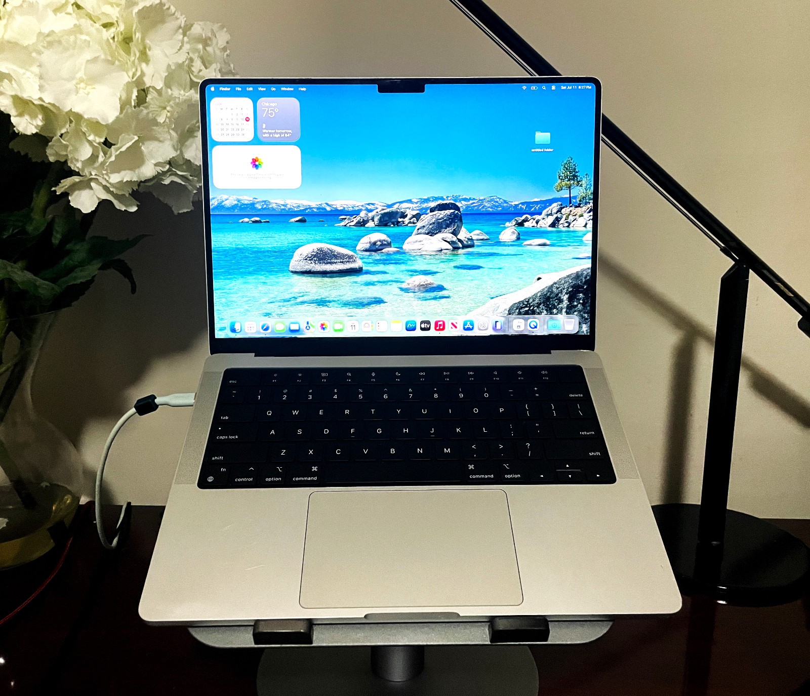 Apple Macbook Pro 2021 M1 Pro 14” 512GB SSD 16GB RAM A2442 8 CPU 14 GPU Silver