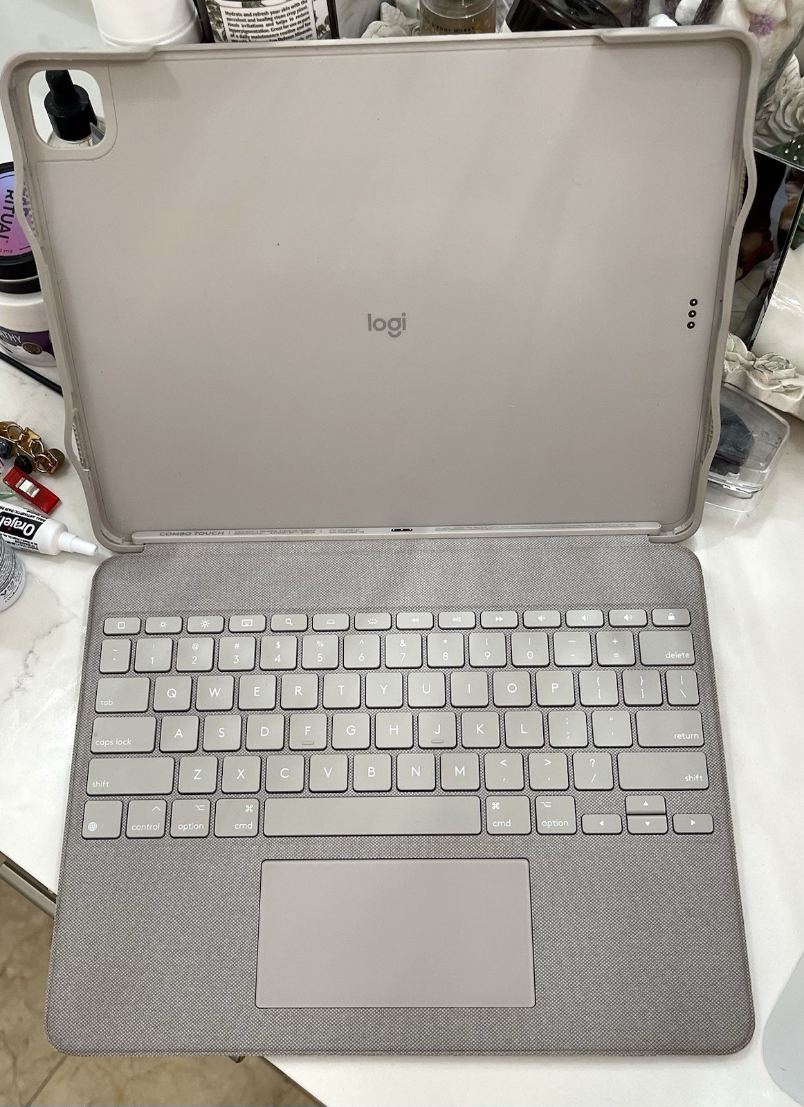 Logitech Combo Touch Keyboard Case for 12.9″ iPad Pro