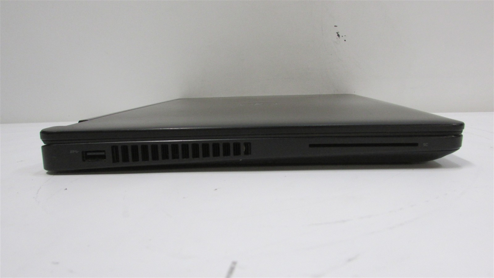 Dell Latitude E5470 i5-6300U 2.4GHz 8GB RAM 250GB SSD 14″ W10 Pro DMG/BAT PROB