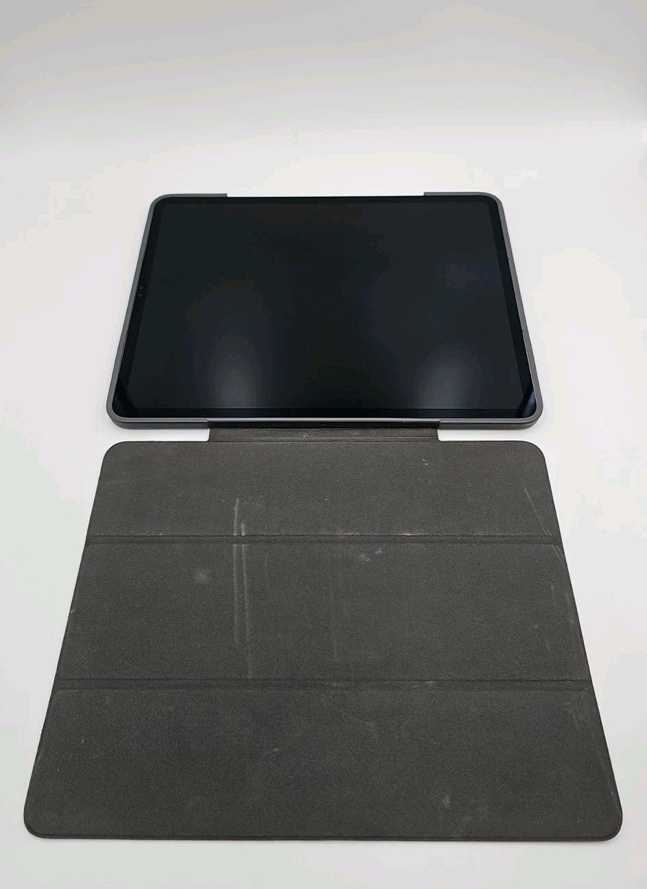 Apple iPad Pro 12.9″ (5th Gen) A2379/MHNR3LL/A, 128 GB, Wi-Fi + 5G – Unlocked
