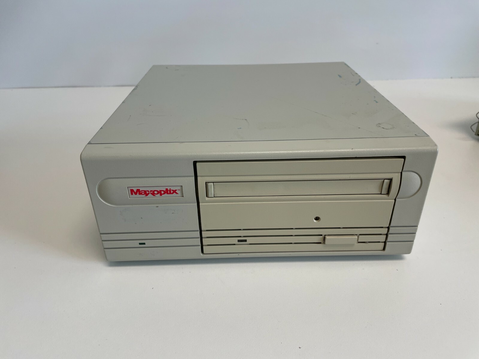 MAXOPTIX TMT3-1300 1.3GB OPTICAL DRIVE SCSI EXTERNAL